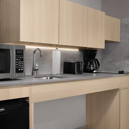 Towneplace Suites By Marriott New York Manhattan/Times Square Exterior photo